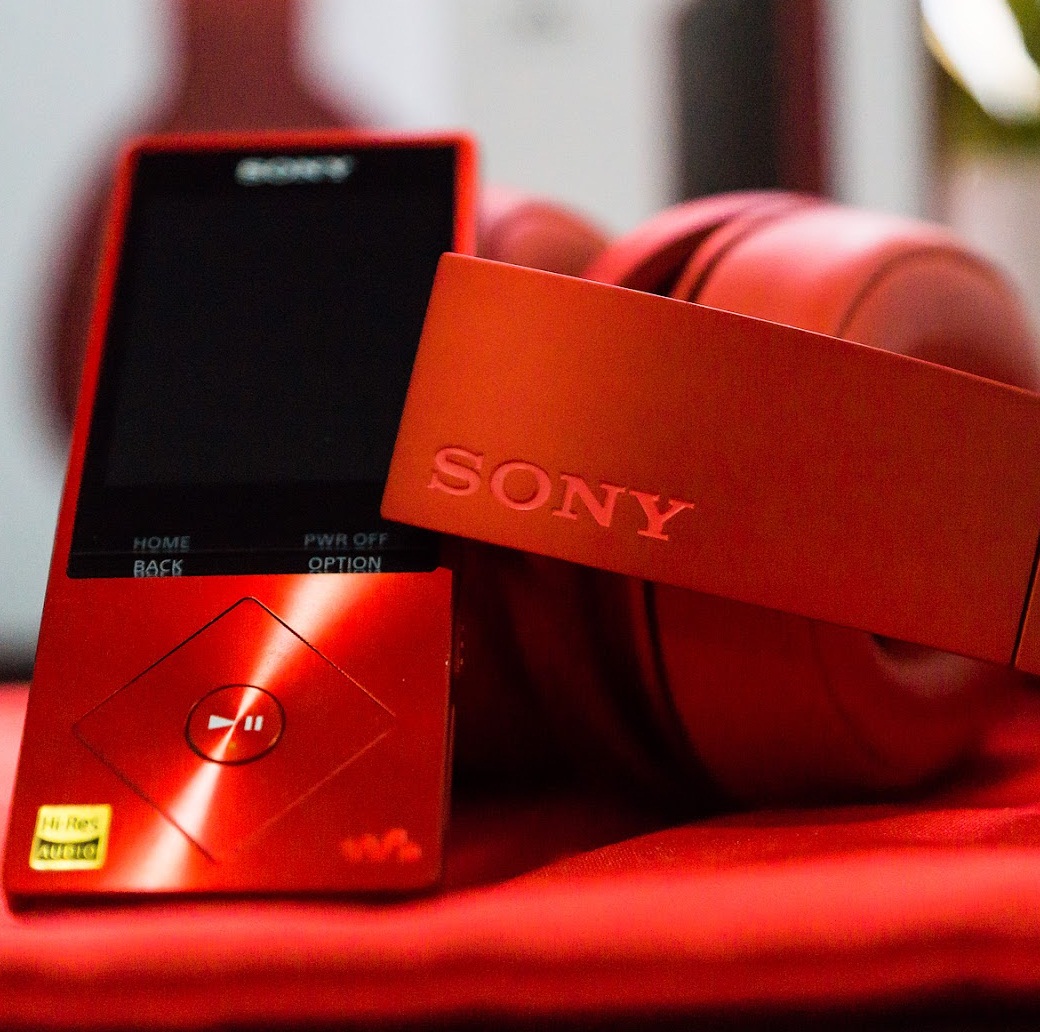 Máy nghe nhạc Sony NWZ A25 16Gb - Đỏ