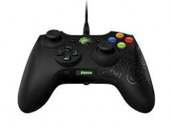 Tay cầm chơi game Razer Sabertooth